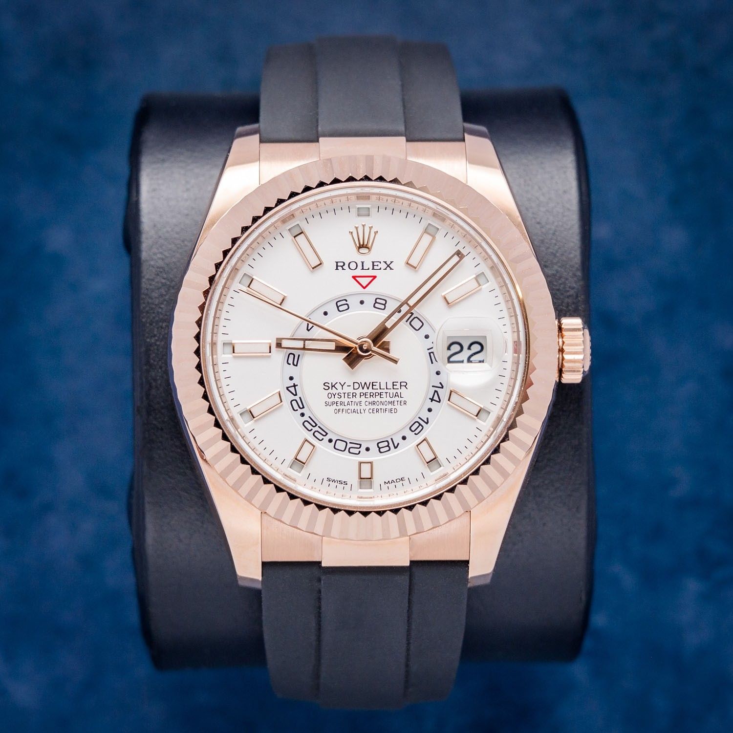 Rolex Sky Dweller 42MM (326235) Rose Gold - White Dial - Oysterflex