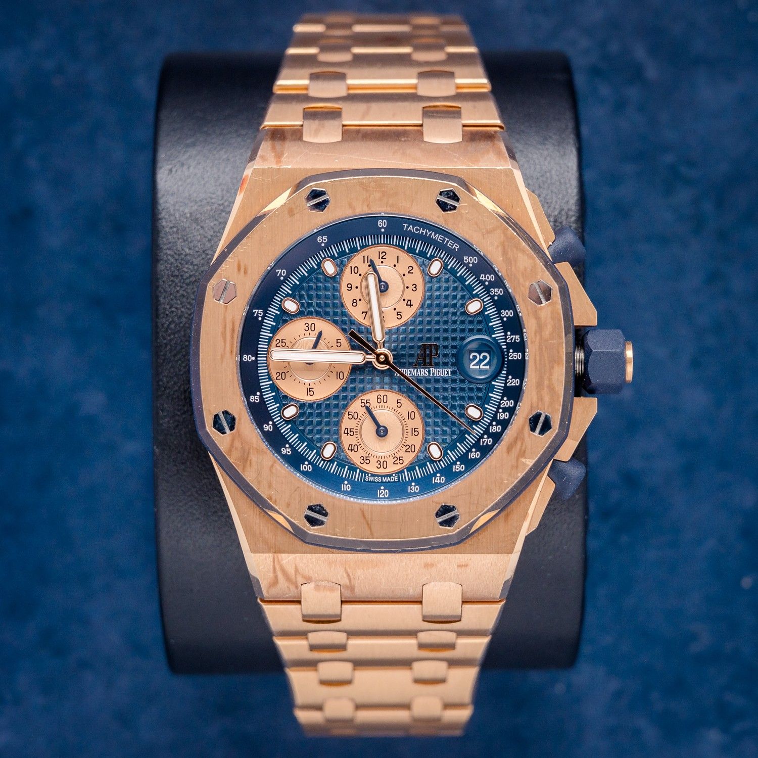 Audemars Piguet Royal Oak Offshore 42MM (26238OR.OO.2000OR.01) "Brick" - Rose Gold - Blue Dial