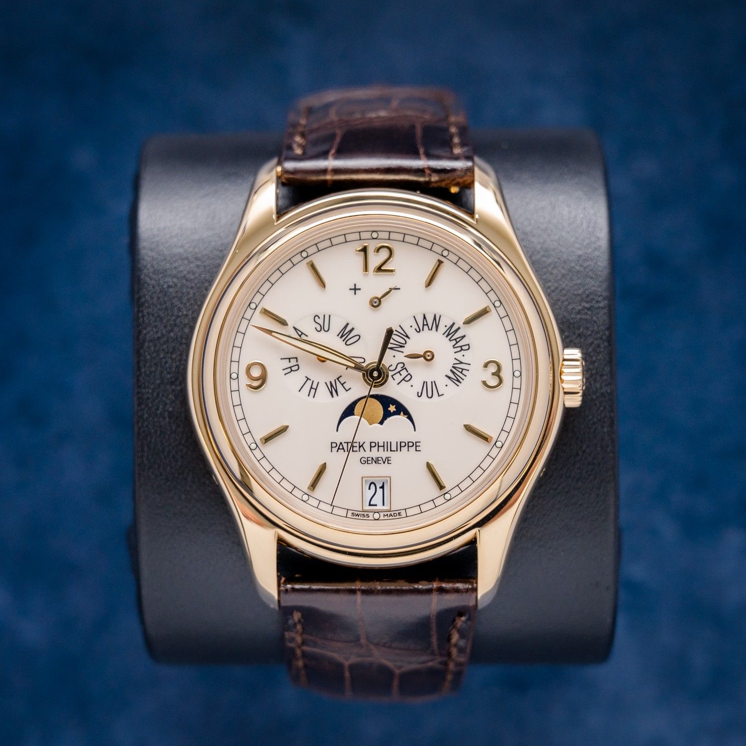 Patek Philippe 39MM (5146J) Yellow Gold - Brown Leather - Annual Calendar Moonphase